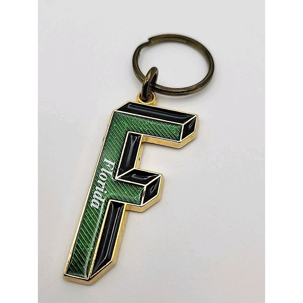 Vintage Carriers USA Florida Souvenir Keychain 3D Metal Enamel Retro